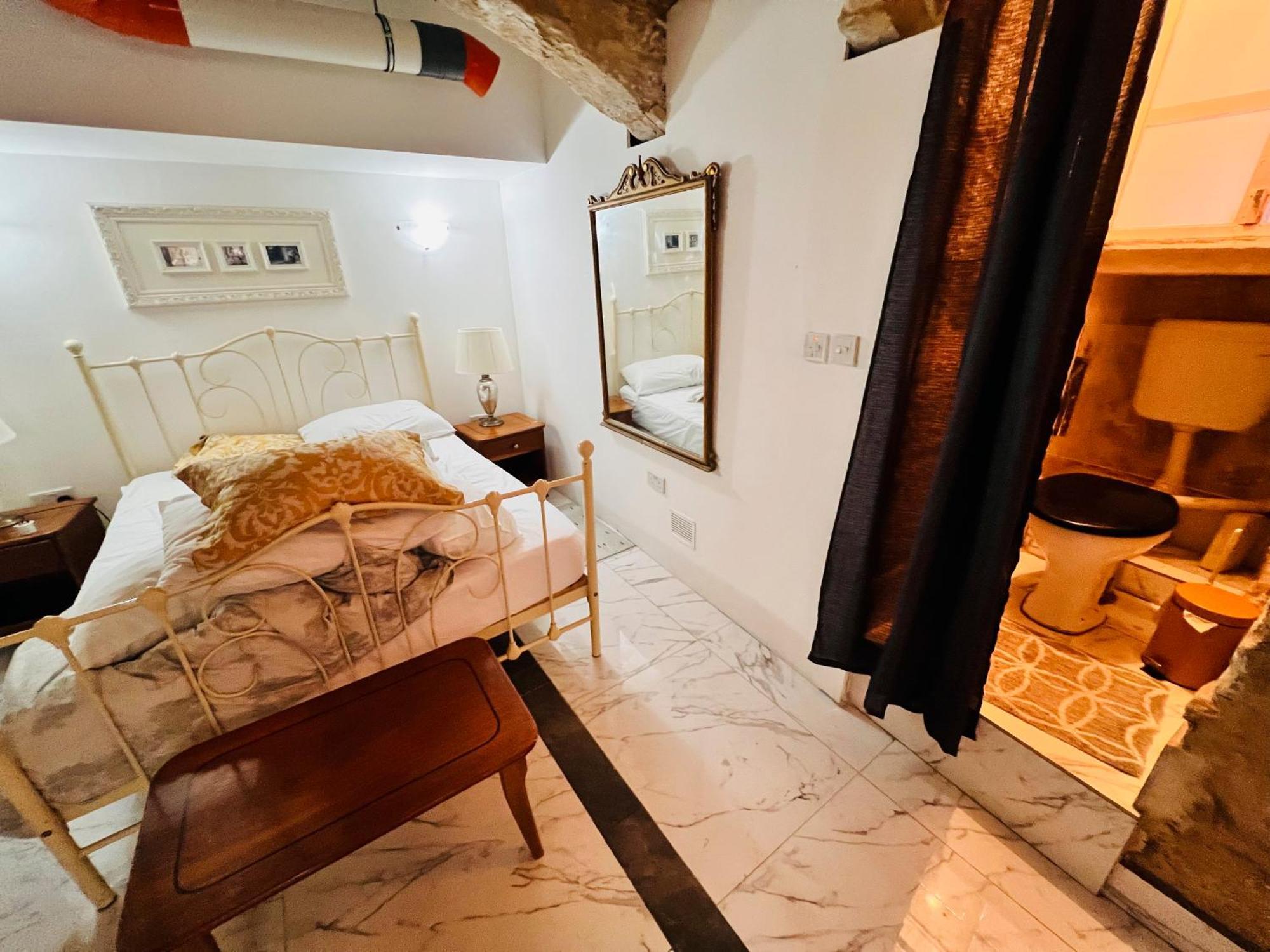 Appartamento Charming Townhouse Prime Area La Valletta Esterno foto