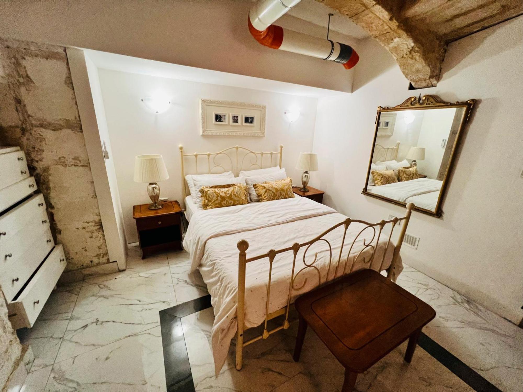 Appartamento Charming Townhouse Prime Area La Valletta Esterno foto